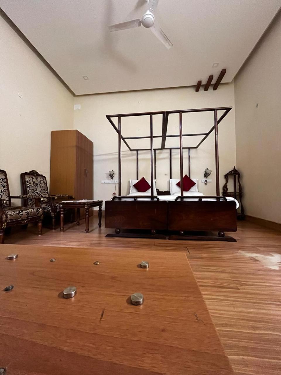 Kstdc Hotel Mayura Pine Top Nandi Hills מראה חיצוני תמונה