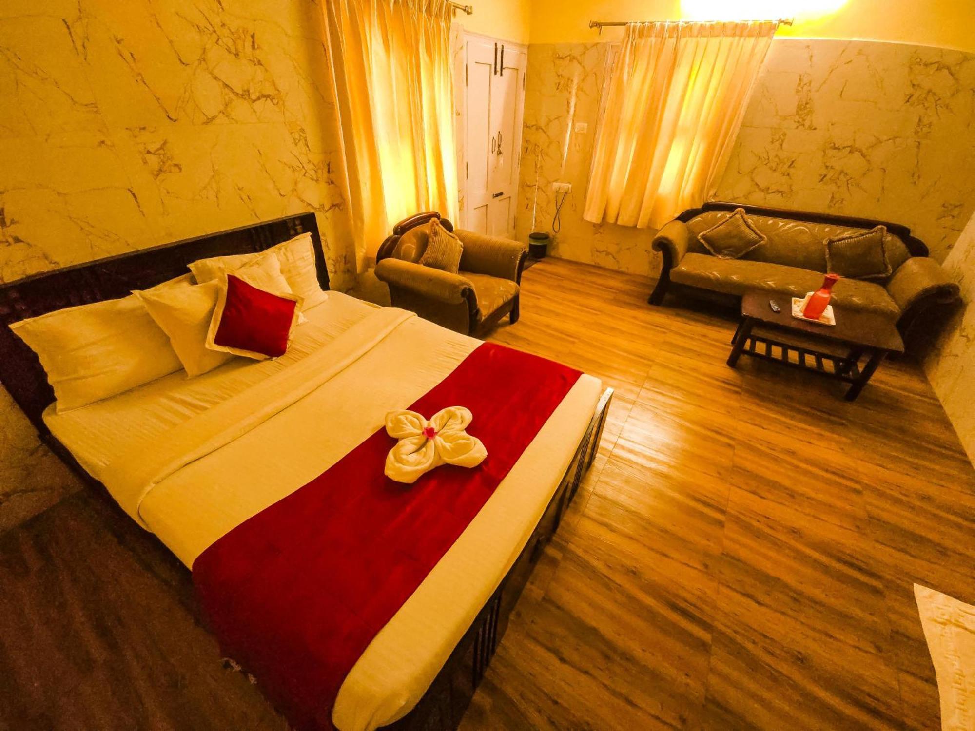 Kstdc Hotel Mayura Pine Top Nandi Hills מראה חיצוני תמונה